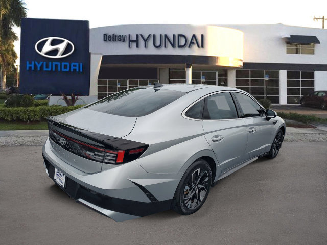 Used 2024 Hyundai Sonata SEL FWD image 5
