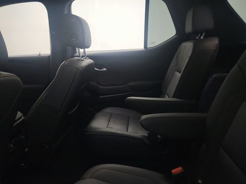 Used 2023 Chevrolet Traverse RS AWD/4WD image 21
