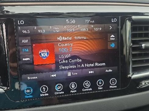 Used 2019 Chrysler Pacifica Touring-L Plus w/ Tire & Wheel Group FWD image 13