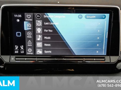 Used 2025 Volkswagen Atlas SE FWD image 39