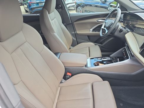 Certified 2025 Audi Q5 Premium w/ Premium Plus AWD/4WD image 10