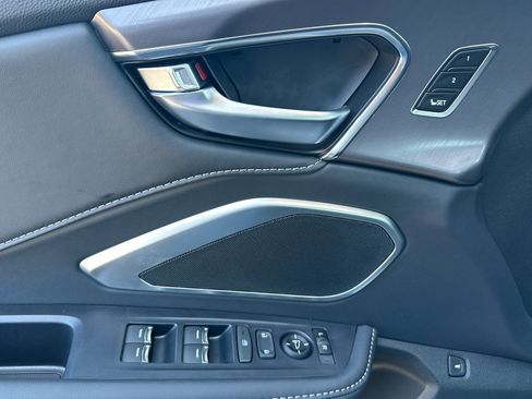 New 2025 Acura RDX SH-AWD image 11
