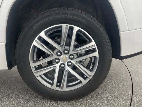 Used 2024 Chevrolet Traverse High Country image 55