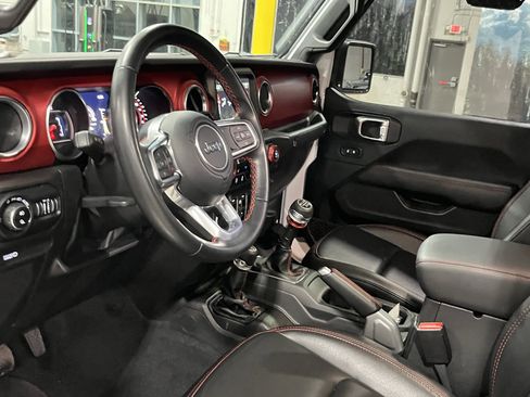 Used 2022 Jeep Gladiator Rubicon w/ Trailer Tow Package image 13