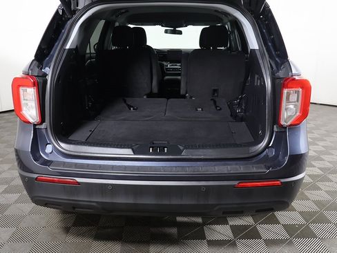 Used 2022 Ford Explorer XLT image 14