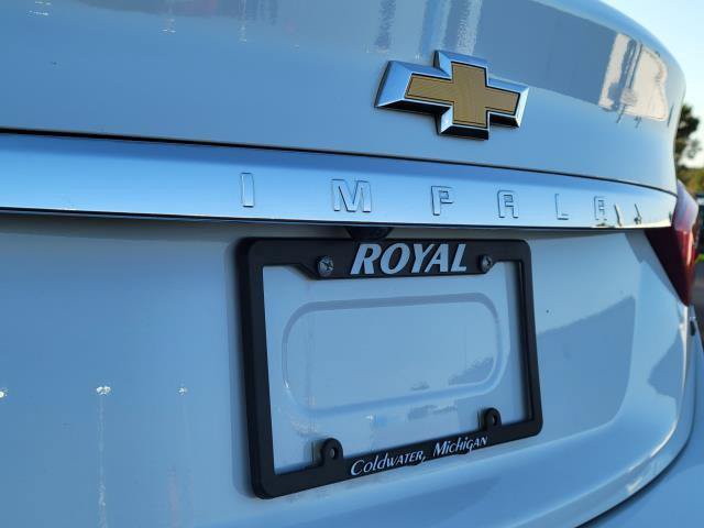 Used 2015 Chevrolet Impala LT w/ Convenience Package FWD image 8