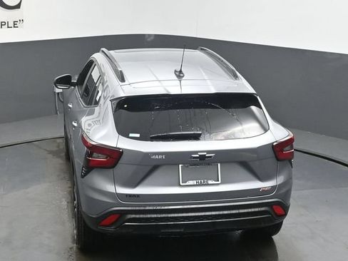 New 2026 Chevrolet Trax RS w/ Sunroof Package FWD image 35