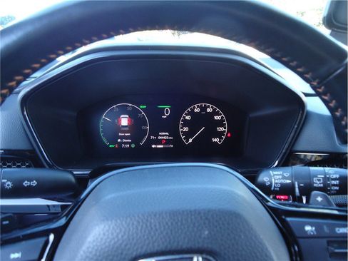 Used 2025 Honda CR-V Sport Touring image 30