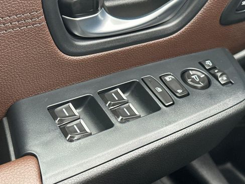 New 2026 Honda Pilot Touring image 11