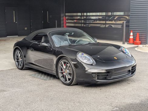 Used 2013 Porsche 911 Carrera 4S image 7