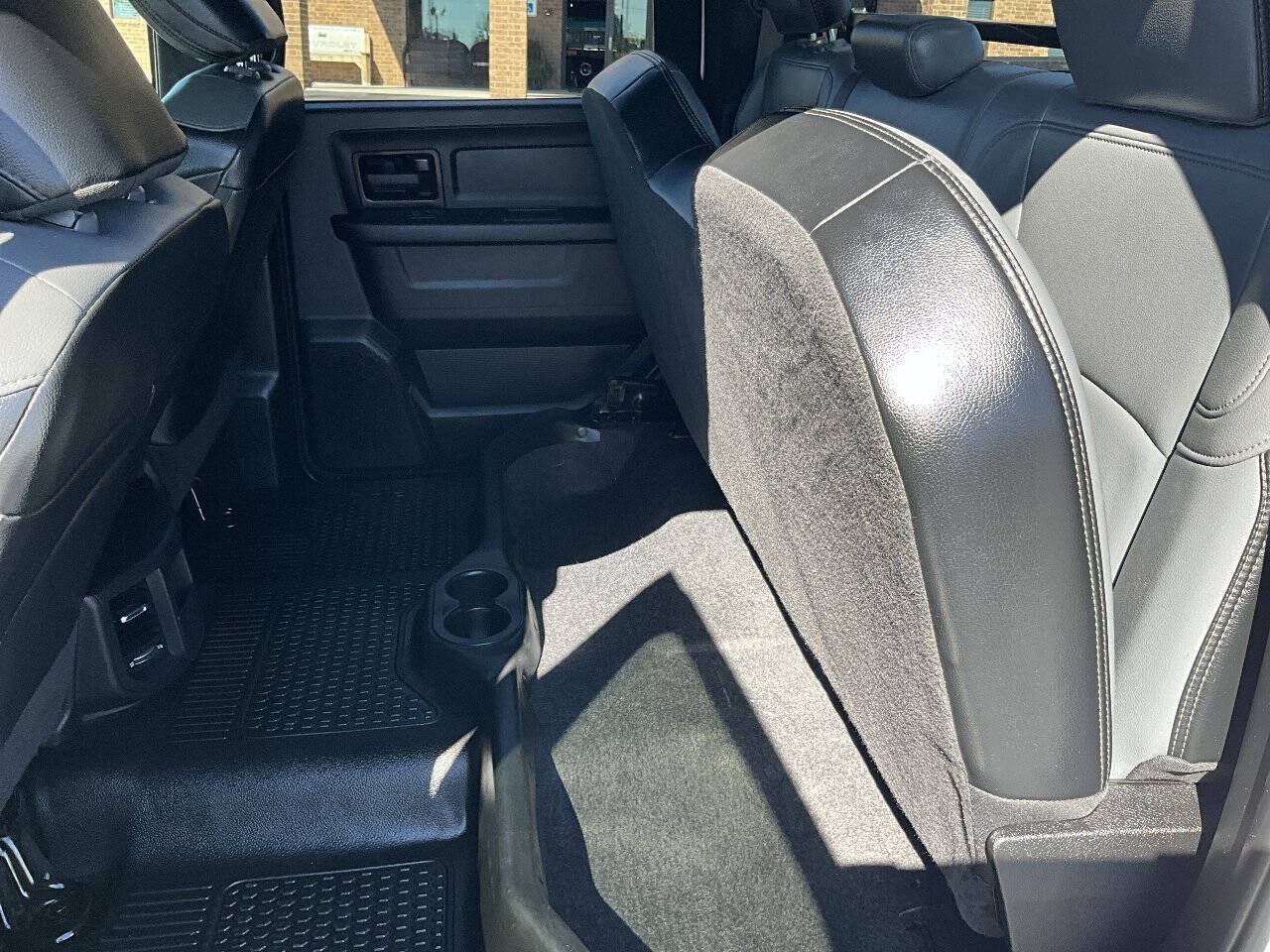 Used 2021 RAM 3500 Tradesman w/ Chrome Appearance Group AWD/4WD image 17