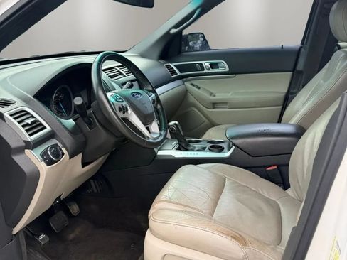Used 2013 Ford Explorer XLT FWD image 16
