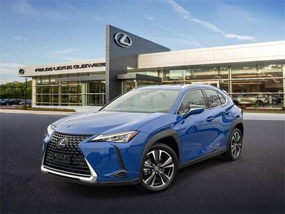 Certified 2022 Lexus UX 200 w/ Accessory Package (Z2)