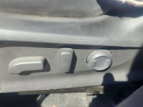 Used 2023 Subaru Forester Premium image 20