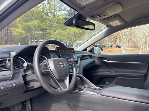 Used 2024 Toyota Camry LE w/ Convenience Package image 18