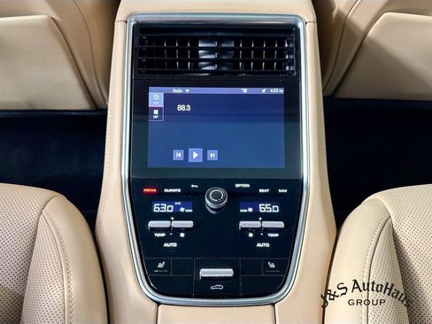 Used 2023 Porsche Panamera 4S w/ Premium Package AWD/4WD image 33