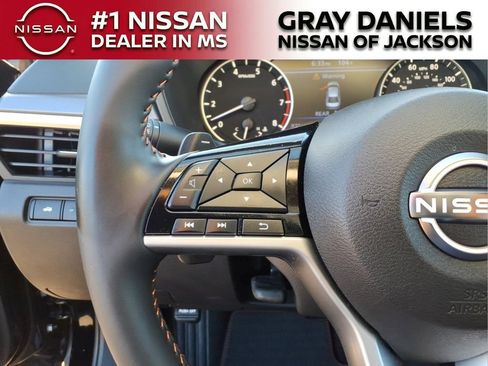 Certified 2025 Nissan Altima 2.5 SR FWD image 14