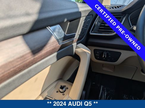 Used 2024 Audi Q5 2.0T Premium w/ Convenience Package AWD/4WD image 26