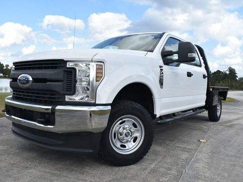 Used 2019 Ford F250 XL w/ Power Equipment Group image 11