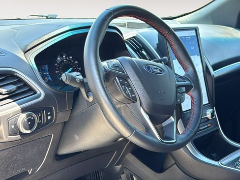 Used 2024 Ford Edge ST-Line AWD/4WD image 10