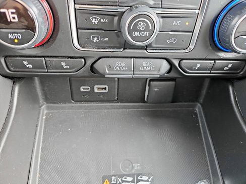 Used 2023 Chevrolet Tahoe LT w/ Luxury Package image 32