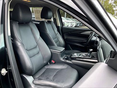 Used 2023 MAZDA CX-9 Touring image 8