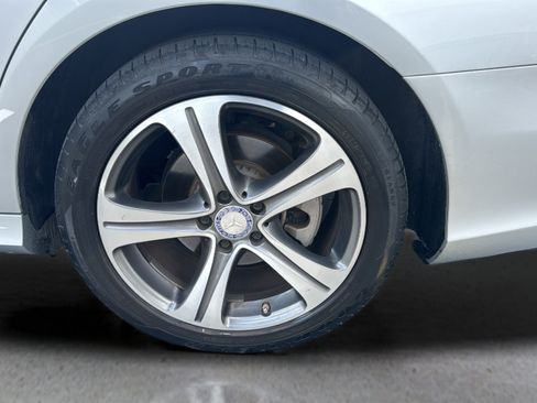 Used 2017 Mercedes-Benz E 300 4MATIC image 18