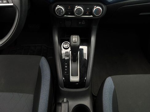Used 2025 Nissan Versa SV FWD image 14