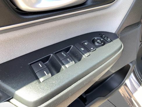 Used 2018 Honda CR-V EX image 12