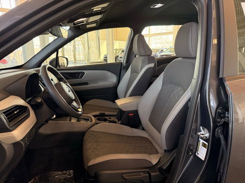 Used 2025 Subaru Forester w/ Convenience Package #1 AWD/4WD image 14