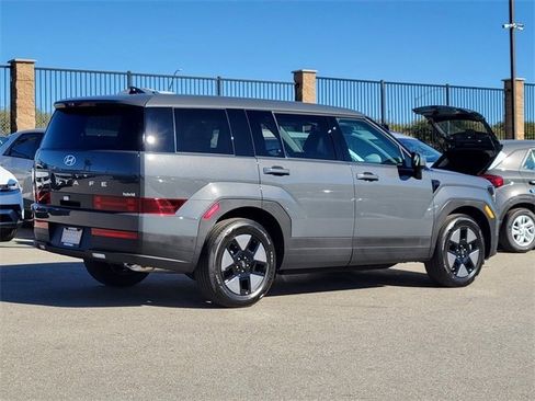 New 2026 Hyundai Santa Fe SE image 2