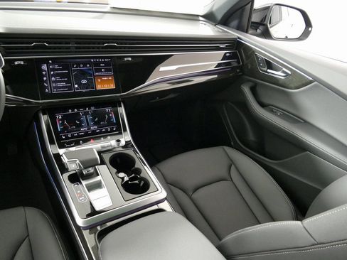 New 2026 Audi Q8 Premium Plus image 25