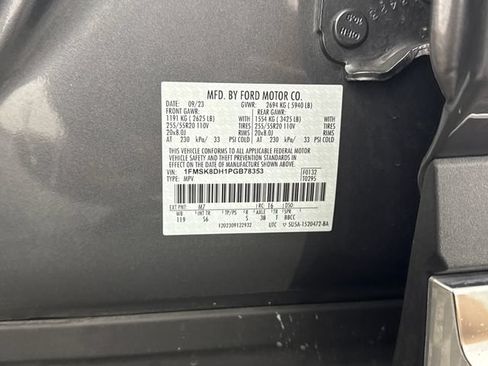 Used 2023 Ford Explorer XLT w/ Equipment Group 202A AWD/4WD image 22