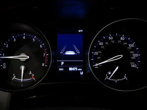 Used 2019 Toyota C-HR XLE image 25