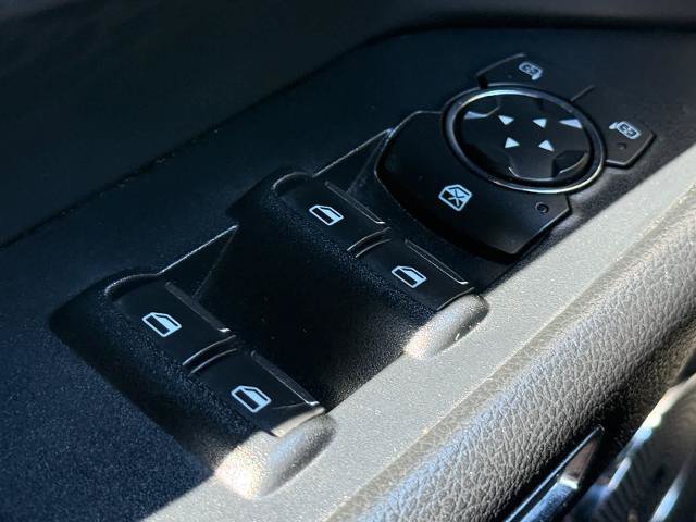 Certified 2018 Ford Expedition XLT RWD image 16