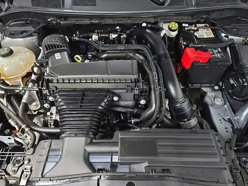 Used 2023 Lincoln Corsair AWD w/ Equipment Group 101A image 17