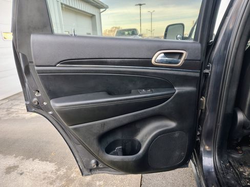 Used 2014 Jeep Grand Cherokee Limited image 15