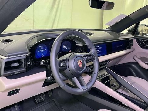 New 2026 Porsche Macan 4 Electric image 17