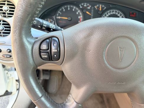Used 2005 Pontiac Bonneville SLE w/ Premier Edition FWD image 14