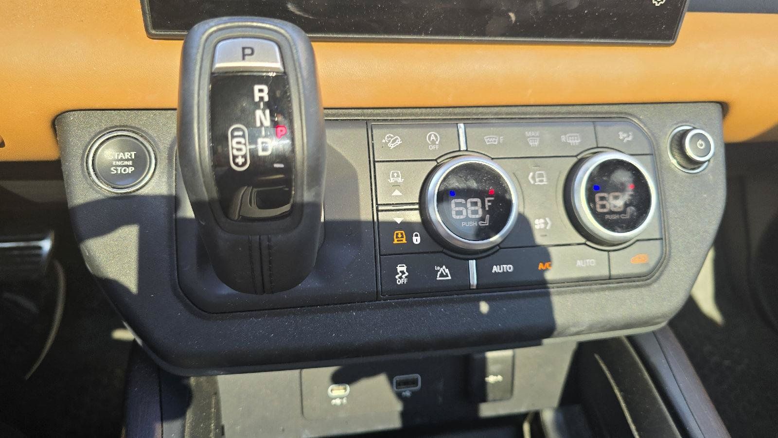 Certified 2024 Land Rover Defender 110 X AWD/4WD image 13
