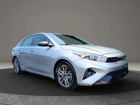 Used 2022 Kia Forte GT-Line FWD image 4