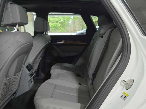 Used 2024 Audi Q5 e Prestige image 17
