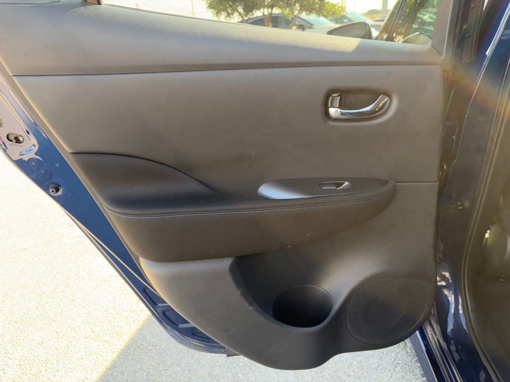 Used 2025 Nissan Leaf S FWD image 26
