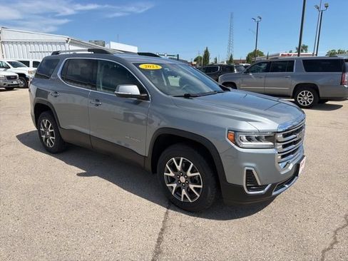 Used 2023 GMC Acadia SLE w/ Driver Convenience Package AWD/4WD image 12
