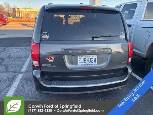 Used 2020 Dodge Grand Caravan SXT image 6