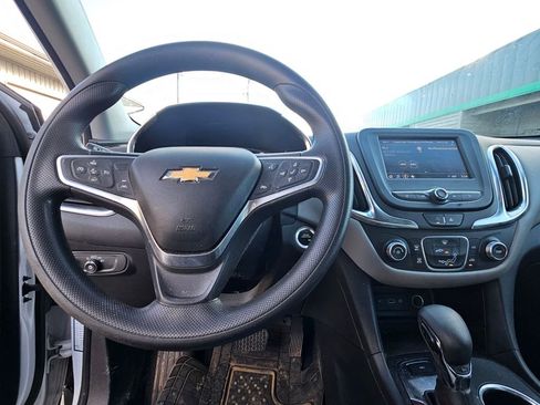 Used 2022 Chevrolet Equinox LT AWD/4WD image 25