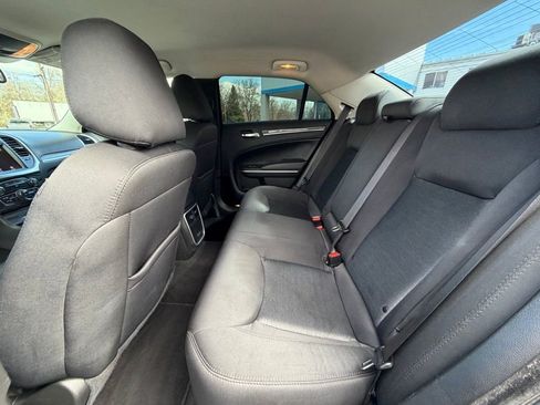 Used 2021 Chrysler 300 Touring w/ Sport Appearance Package RWD image 12