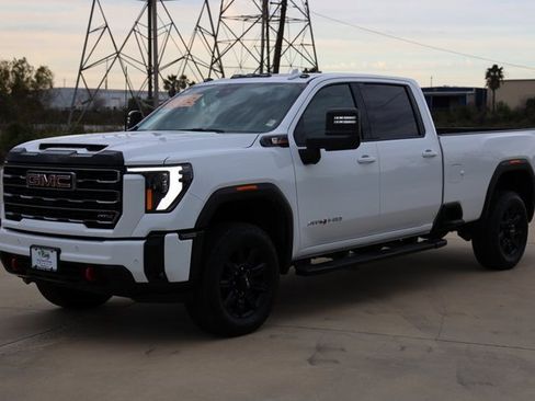 Certified 2025 GMC Sierra 3500 AT4 w/ Technology Package image 3