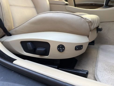 Used 2006 BMW 330i Sedan image 51