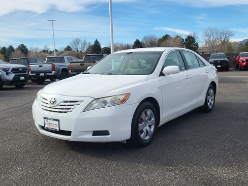 Used 2007 Toyota Camry LE image 4